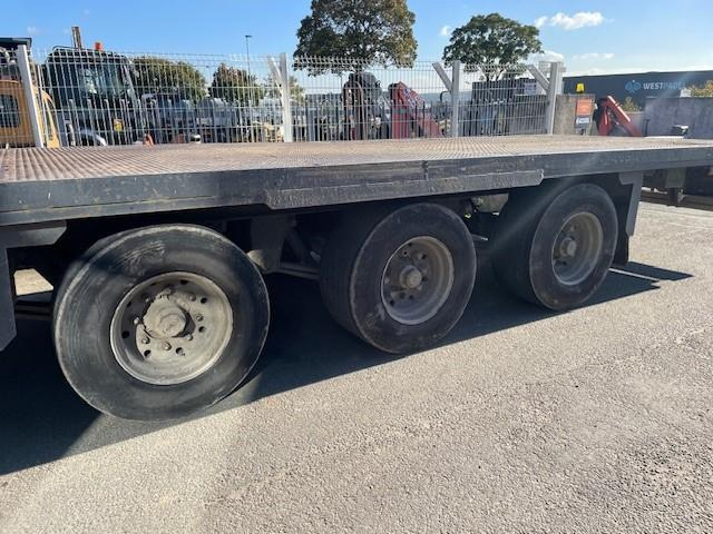 Lecitrailer - Semirremolque plataforma/ Caja abierta: foto 2 Lecitrailer - Semirremolque plataforma/ Caja abierta: foto 2