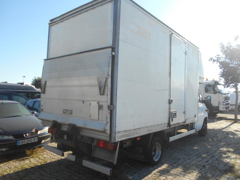 Mercedes 411 - Furgoneta caja cerrada: foto 4 Mercedes 411 - Furgoneta caja cerrada: foto 4