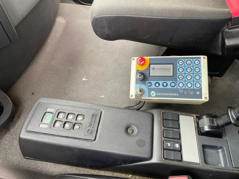 Camión de basura Renault D-Series 19 Wide: foto 10