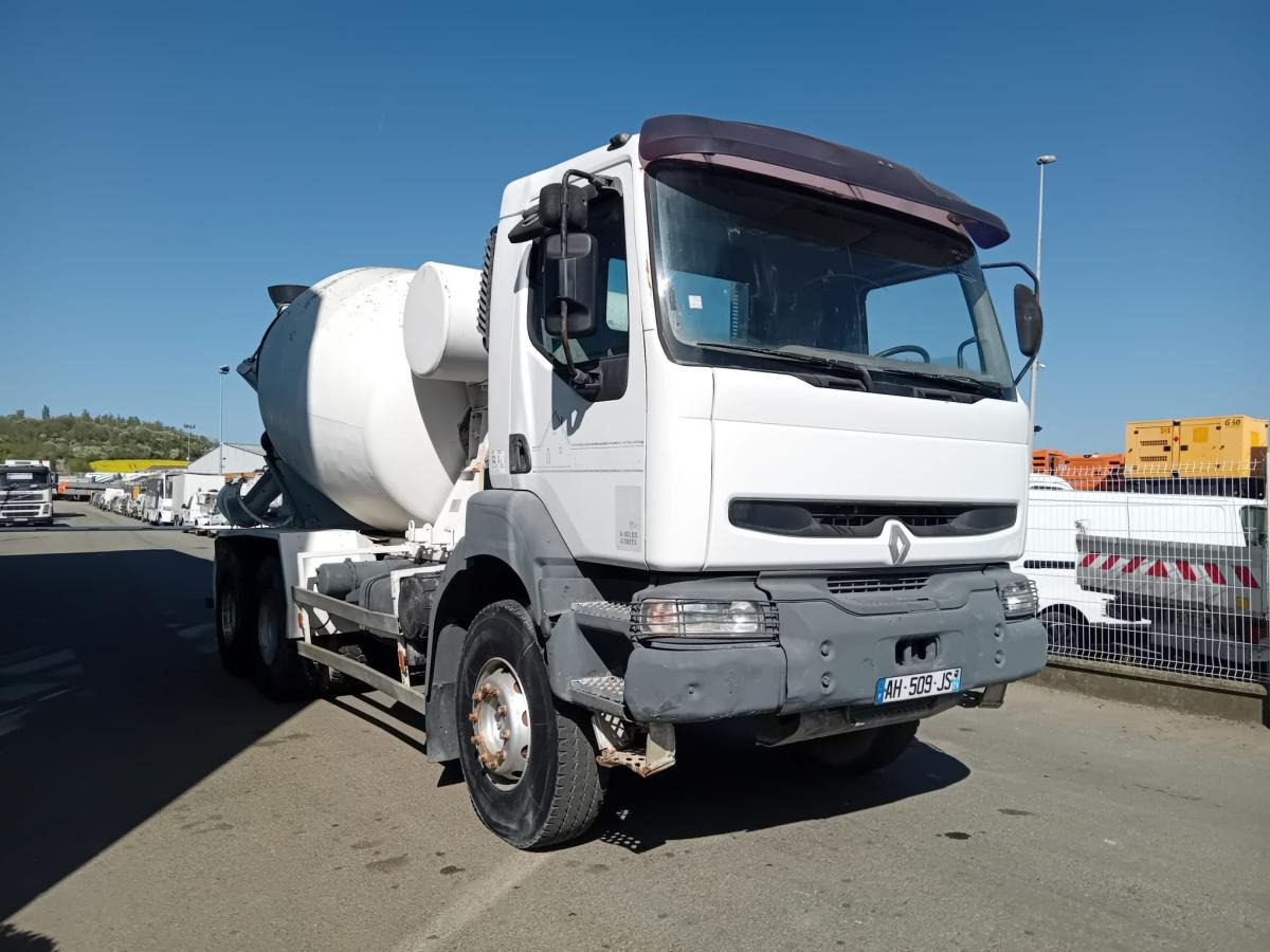 Renault Kerax 340 - Camión hormigonera: foto 2 Renault Kerax 340 - Camión hormigonera: foto 2