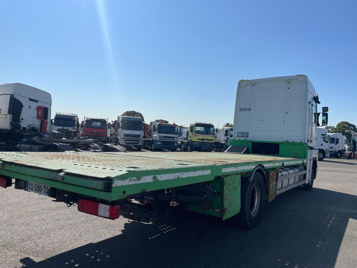 Renault Magnum 440 DXI - Camión caja abierta: foto 4 Renault Magnum 440 DXI - Camión caja abierta: foto 4