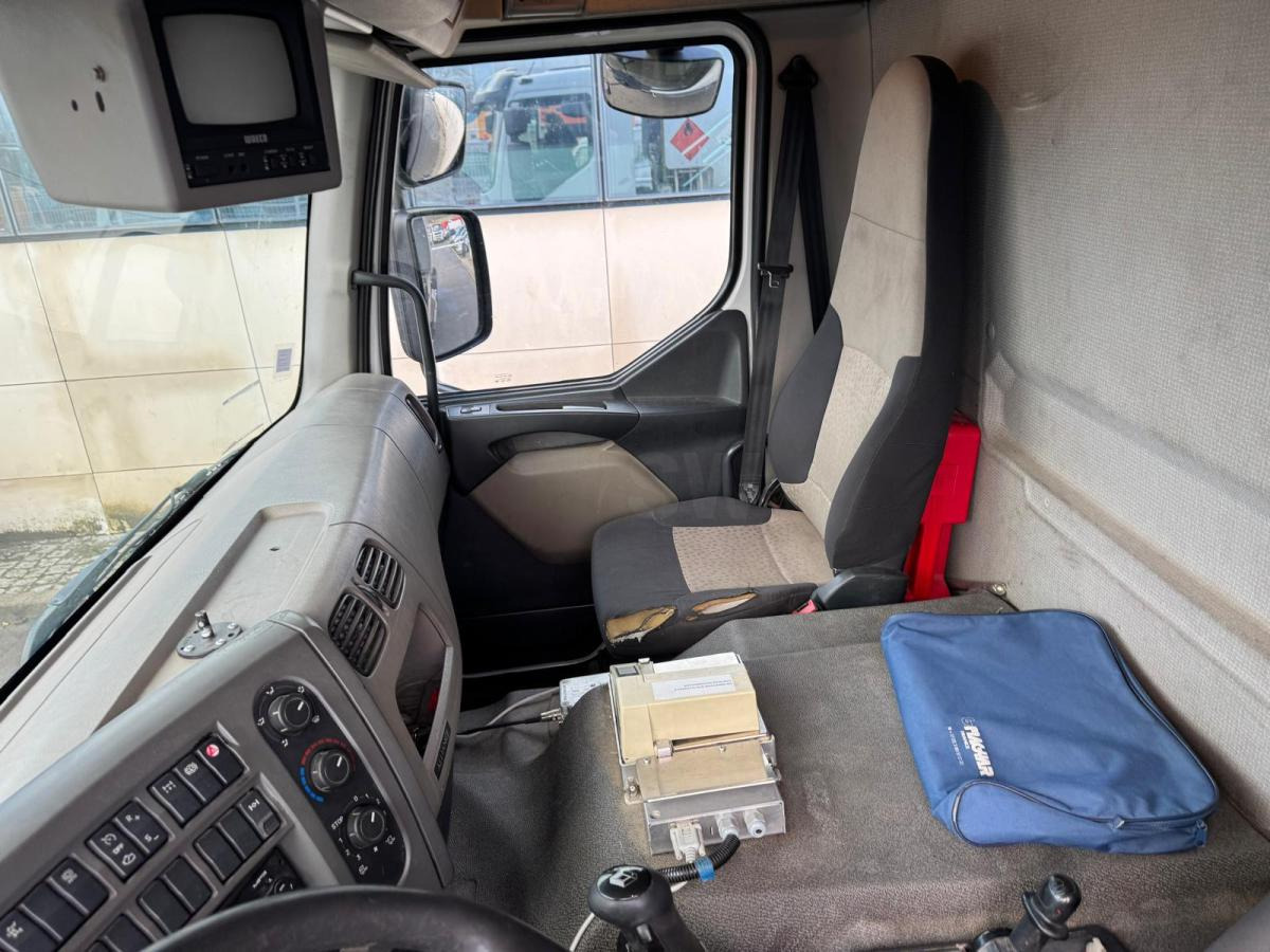 Camión cisterna para transporte de combustible Renault Premium 370 DXI: foto 21
