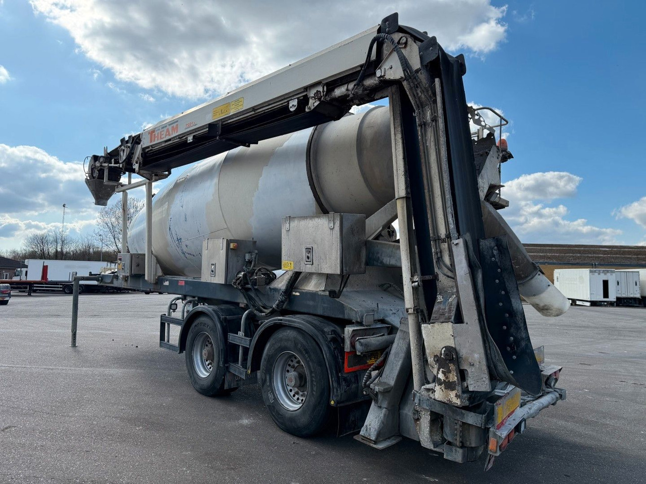 De Buf BM 12-36-2SPR w/ Belt Theam TSR15 / Beton - Semirremolque hormigonera: foto 5 De Buf BM 12-36-2SPR w/ Belt Theam TSR15 / Beton - Semirremolque hormigonera: foto 5