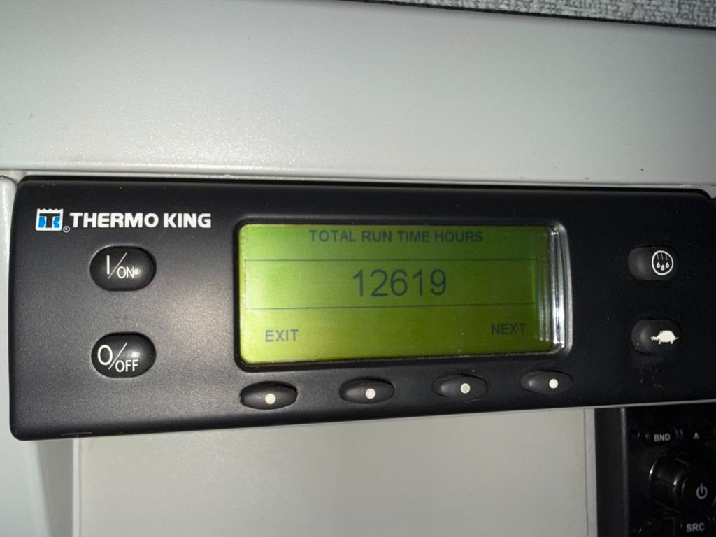 Camión frigorífico Iveco 180E32 Schmitz / Thermo King T-1200R Spectrum: foto 20