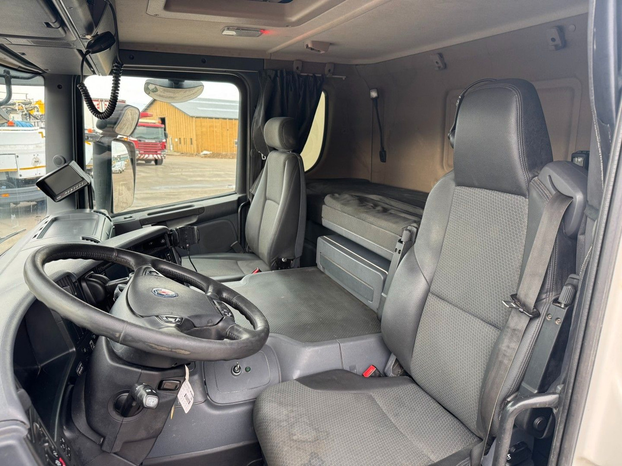 Scania P370 6x4 Liebherr THP140H 24 M4 XH Betonpumpe - Bomba de hormigón: foto 5 Scania P370 6x4 Liebherr THP140H 24 M4 XH Betonpumpe - Bomba de hormigón: foto 5