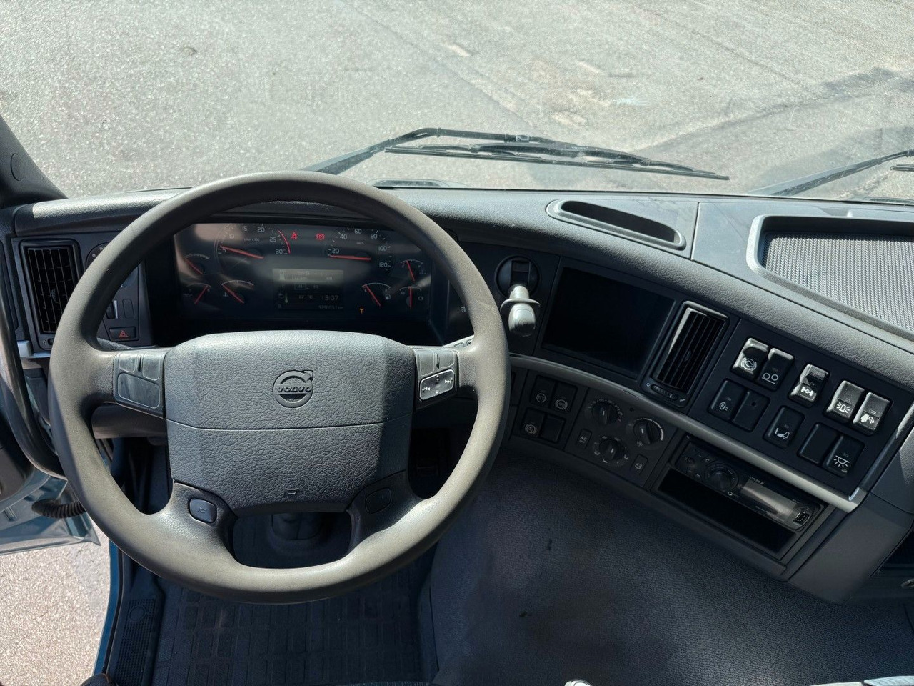 Camión grúa Volvo FM340 6x2*4 Kipper / Palfinger Epsilon 150Z96: foto 7 Camión grúa Volvo FM340 6x2*4 Kipper / Palfinger Epsilon 150Z96: foto 7