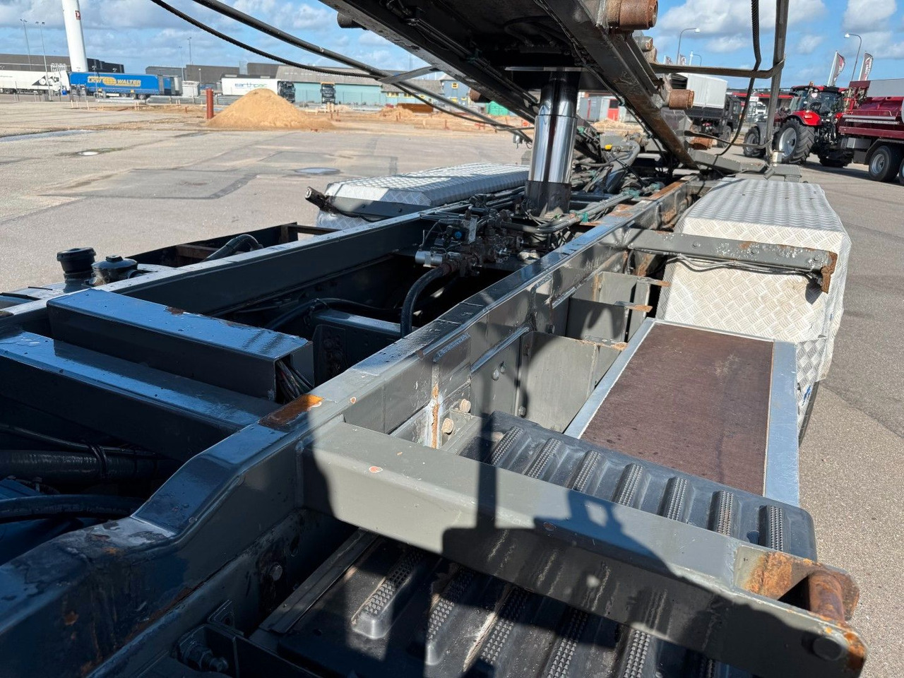 Camión grúa Volvo FM340 6x2*4 Kipper / Palfinger Epsilon 150Z96: foto 14 Camión grúa Volvo FM340 6x2*4 Kipper / Palfinger Epsilon 150Z96: foto 14