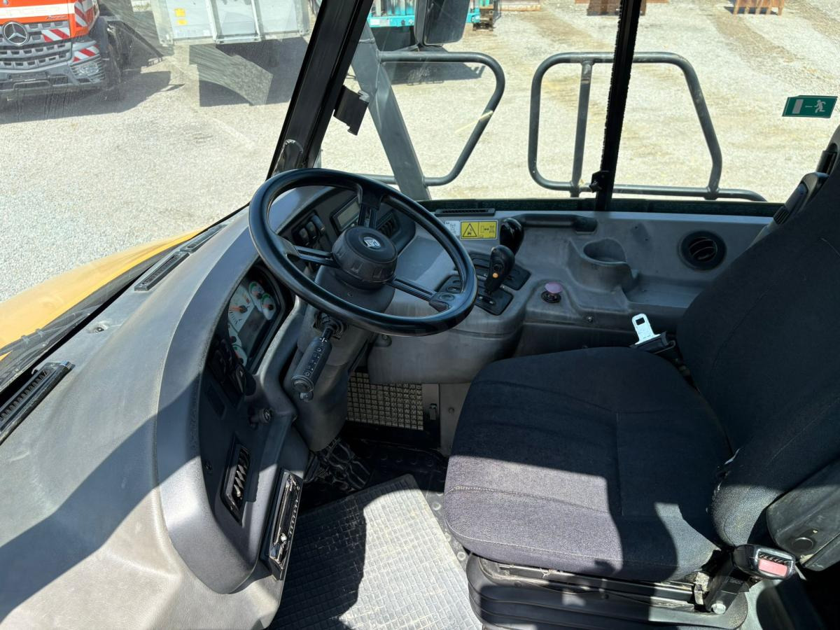 Caterpillar 730 - Dúmper articulado: foto 5 Caterpillar 730 - Dúmper articulado: foto 5