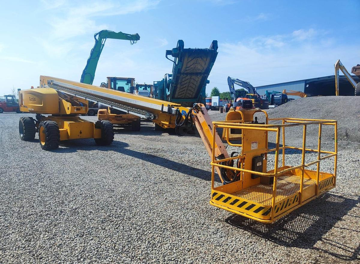 Genie S-85 - Plataforma de mástil vertical: foto 2 Genie S-85 - Plataforma de mástil vertical: foto 2