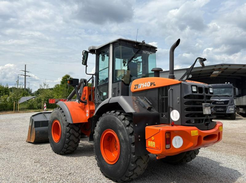 Hitachi ZW140 - Cargadora de ruedas: foto 1 Hitachi ZW140 - Cargadora de ruedas: foto 1