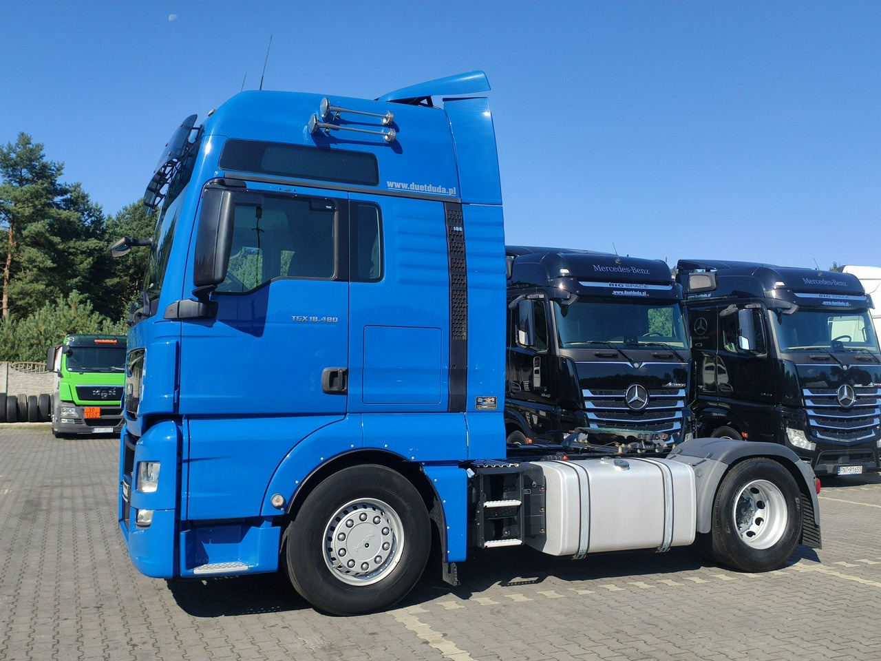 MAN TGX 18.480 STANDARD XXL E6 Bogato Wyposażony UNIKAT STAN !!! - Cabeza tractora: foto 5 MAN TGX 18.480 STANDARD XXL E6 Bogato Wyposażony UNIKAT STAN !!! - Cabeza tractora: foto 5