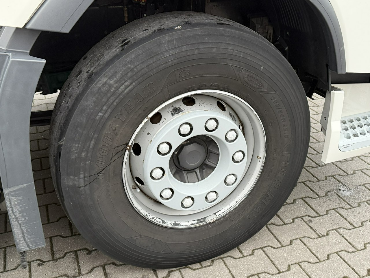 Volvo FH 500 E6 Standard Globetrotter XL 2019r - Cabeza tractora: foto 4 Volvo FH 500 E6 Standard Globetrotter XL 2019r - Cabeza tractora: foto 4