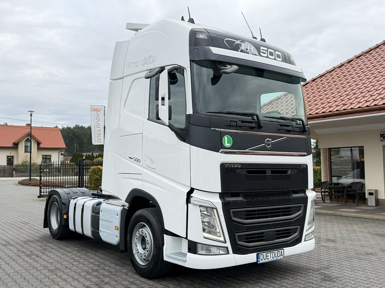 Volvo FH 500 E6 Standard Globetrotter XL Grudzień 2019r - Cabeza tractora: foto 3 Volvo FH 500 E6 Standard Globetrotter XL Grudzień 2019r - Cabeza tractora: foto 3