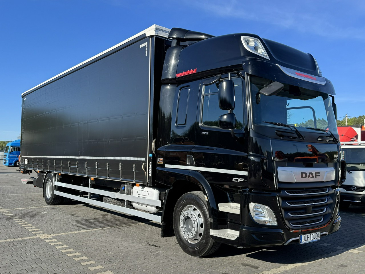 DAF CF 320 E6 Winda Firana Tył Drzwi Dach Zsuwany Długi 9.40m - Camión lona: foto 1 DAF CF 320 E6 Winda Firana Tył Drzwi Dach Zsuwany Długi 9.40m - Camión lona: foto 1