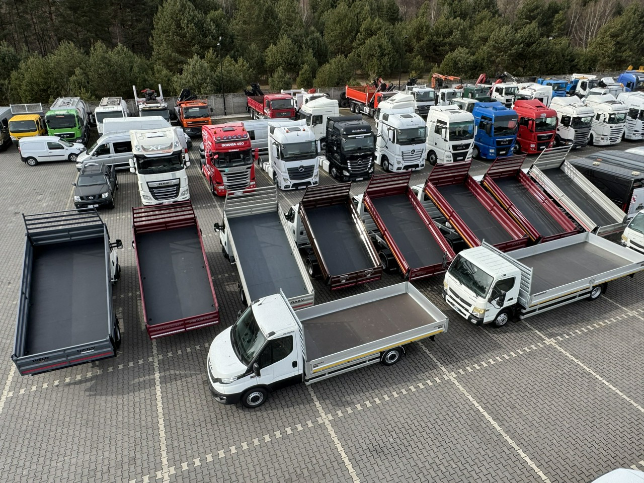 Iveco Daily 35C14 - Furgoneta basculante: foto 4 Iveco Daily 35C14 - Furgoneta basculante: foto 4