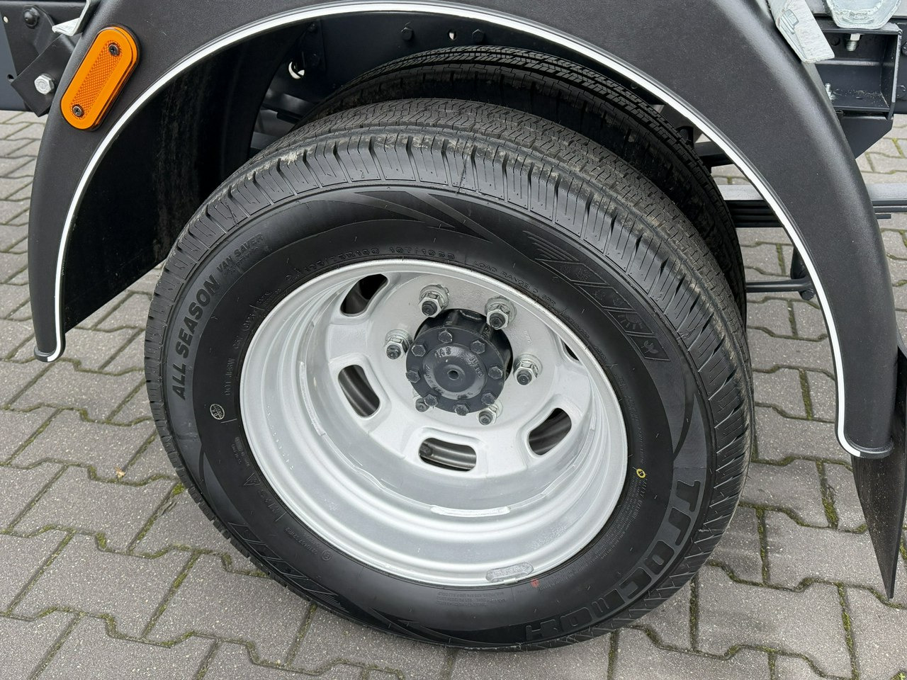 Iveco Daily 35C16 V - Furgoneta basculante: foto 5 Iveco Daily 35C16 V - Furgoneta basculante: foto 5