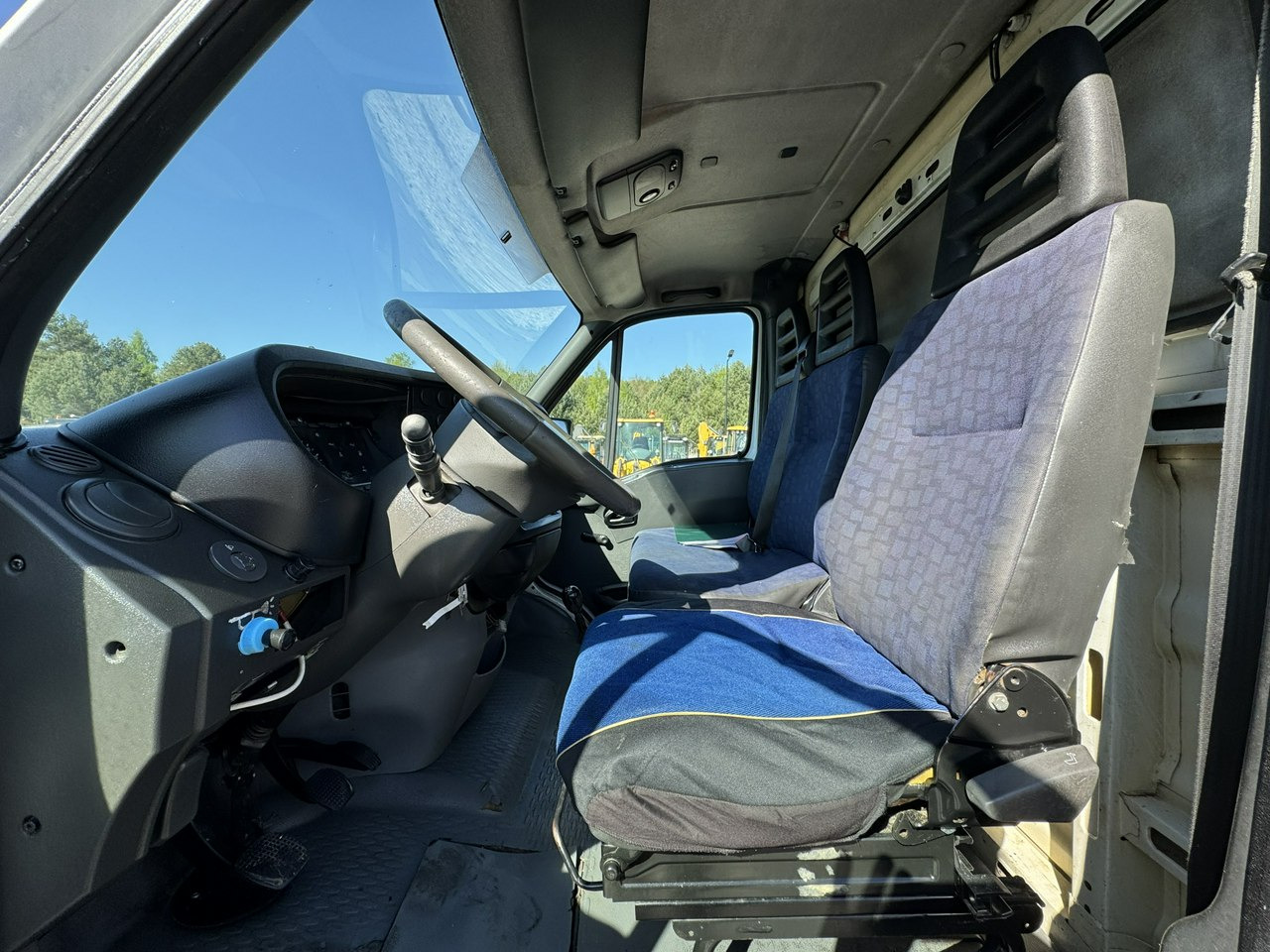 Camión con plataforma elevadora Iveco Daily: foto 21 Camión con plataforma elevadora Iveco Daily: foto 21