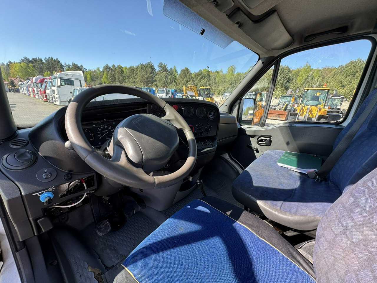 Camión con plataforma elevadora Iveco Daily: foto 22 Camión con plataforma elevadora Iveco Daily: foto 22