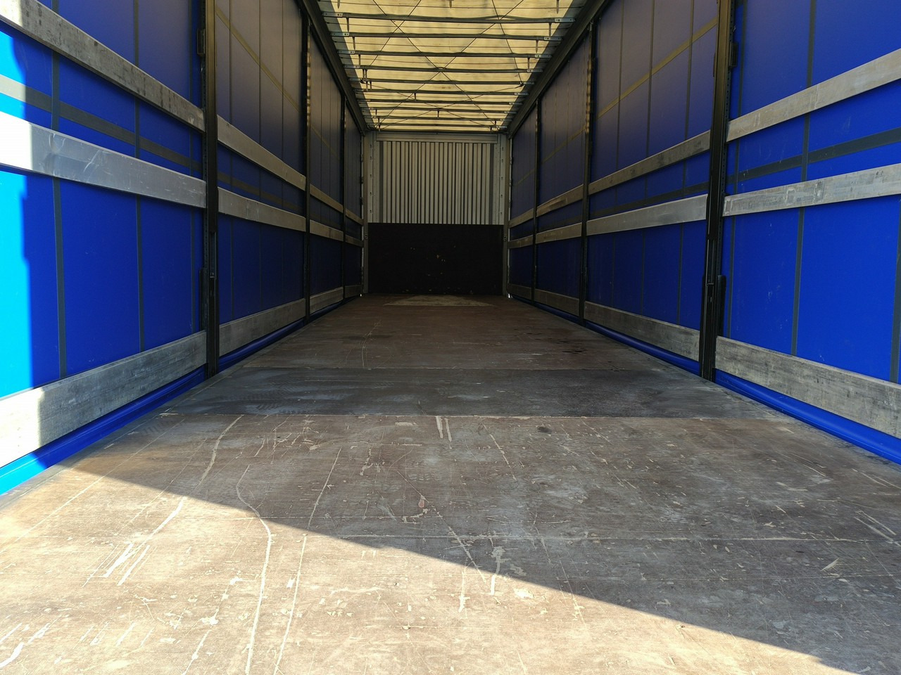 Semirremolque lona Kassbohrer Maxima XS Standard Super Stan Nowe Firany !!!: foto 29 Semirremolque lona Kassbohrer Maxima XS Standard Super Stan Nowe Firany !!!: foto 29