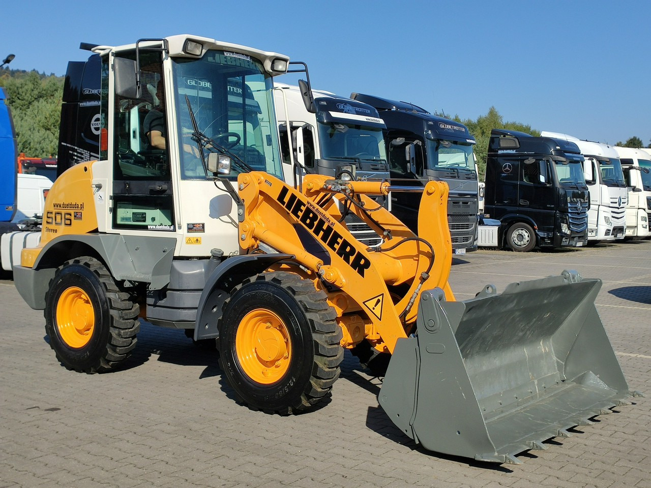 Liebherr L 506 STEREO Szybkozłącze / Łyżka Krokodyl + Widły Waga 6300kg - Cargadora articulada: foto 2 Liebherr L 506 STEREO Szybkozłącze / Łyżka Krokodyl + Widły Waga 6300kg - Cargadora articulada: foto 2