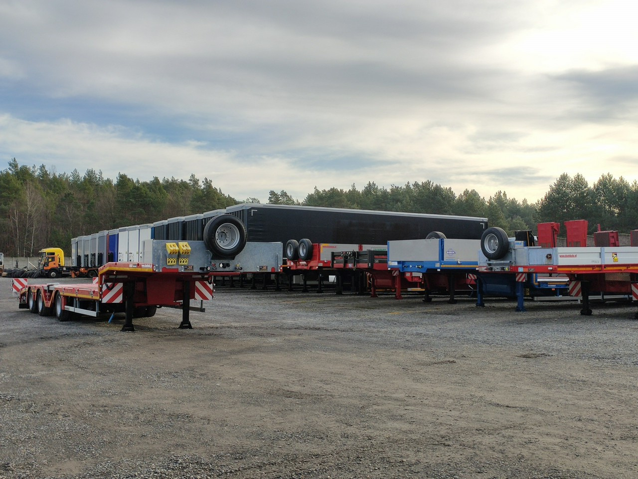 MAX Trailer 3-Osie Oś skrętna Oś Podnoszona Nooteboom - Semirremolque góndola rebajadas: foto 3 MAX Trailer 3-Osie Oś skrętna Oś Podnoszona Nooteboom - Semirremolque góndola rebajadas: foto 3