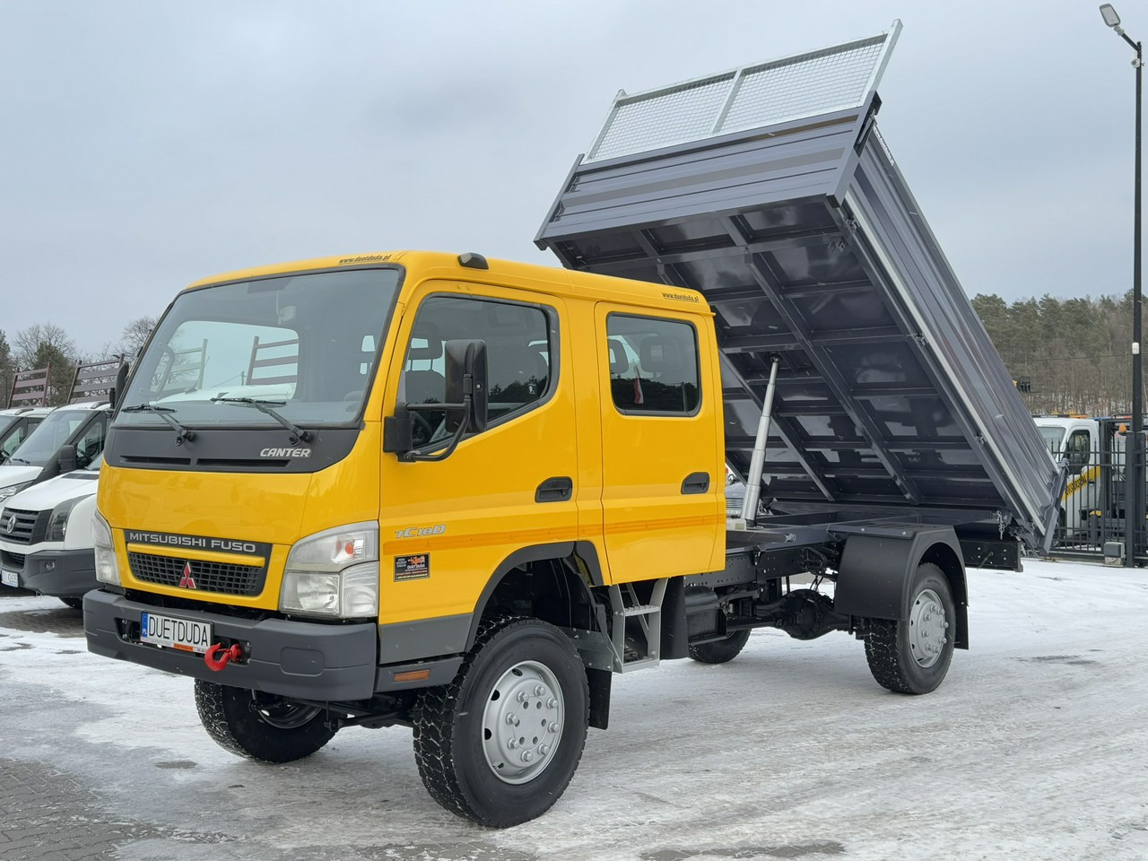 Mitsubishi Canter Fuso 4x4 17C18D 4.9/180KM Wywrotka 3-stronna - Camión volquete: foto 5 Mitsubishi Canter Fuso 4x4 17C18D 4.9/180KM Wywrotka 3-stronna - Camión volquete: foto 5