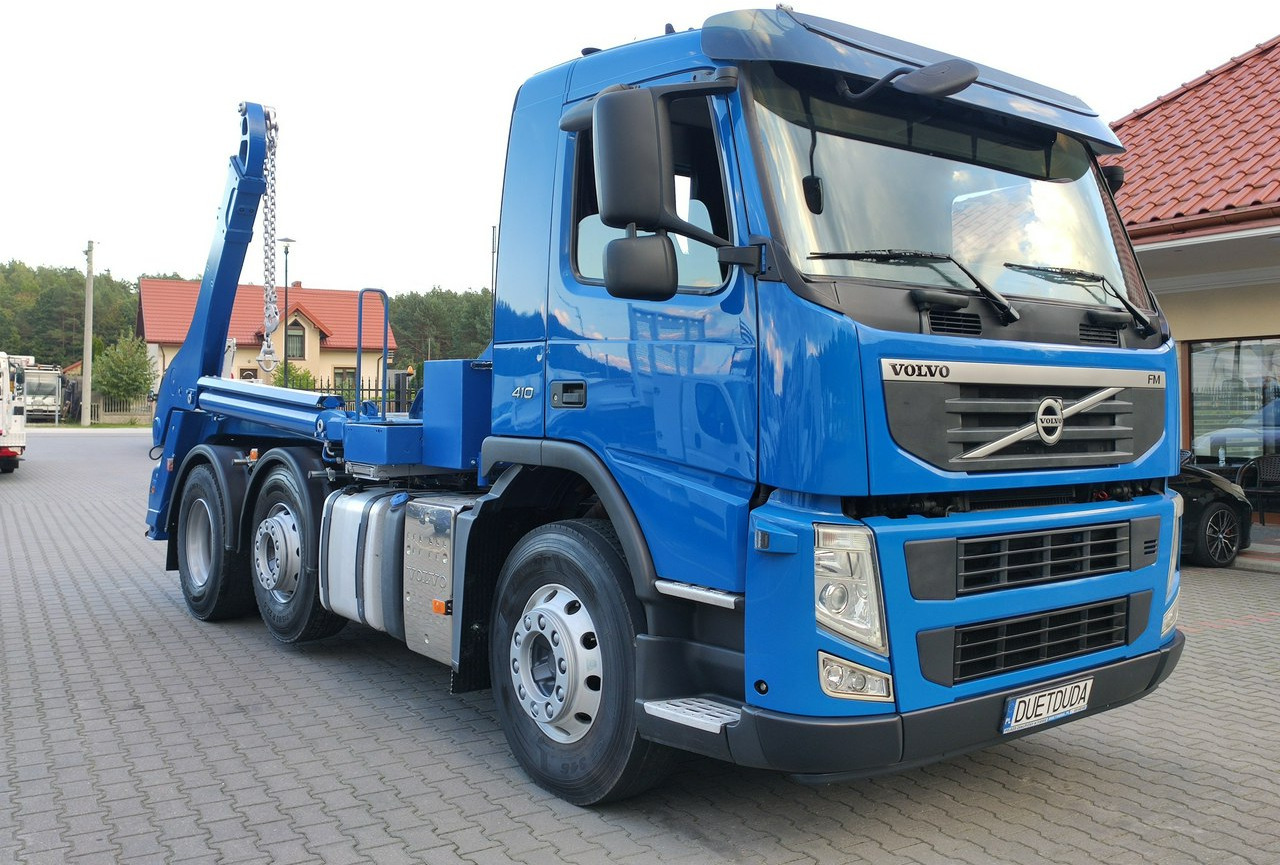 Volvo FM 410 E5 Bramowiec Hakowiec 6x2 Oś Skrętna / Podnoszona Automat - Camión portacontenedor de cadenas: foto 2 Volvo FM 410 E5 Bramowiec Hakowiec 6x2 Oś Skrętna / Podnoszona Automat - Camión portacontenedor de cadenas: foto 2