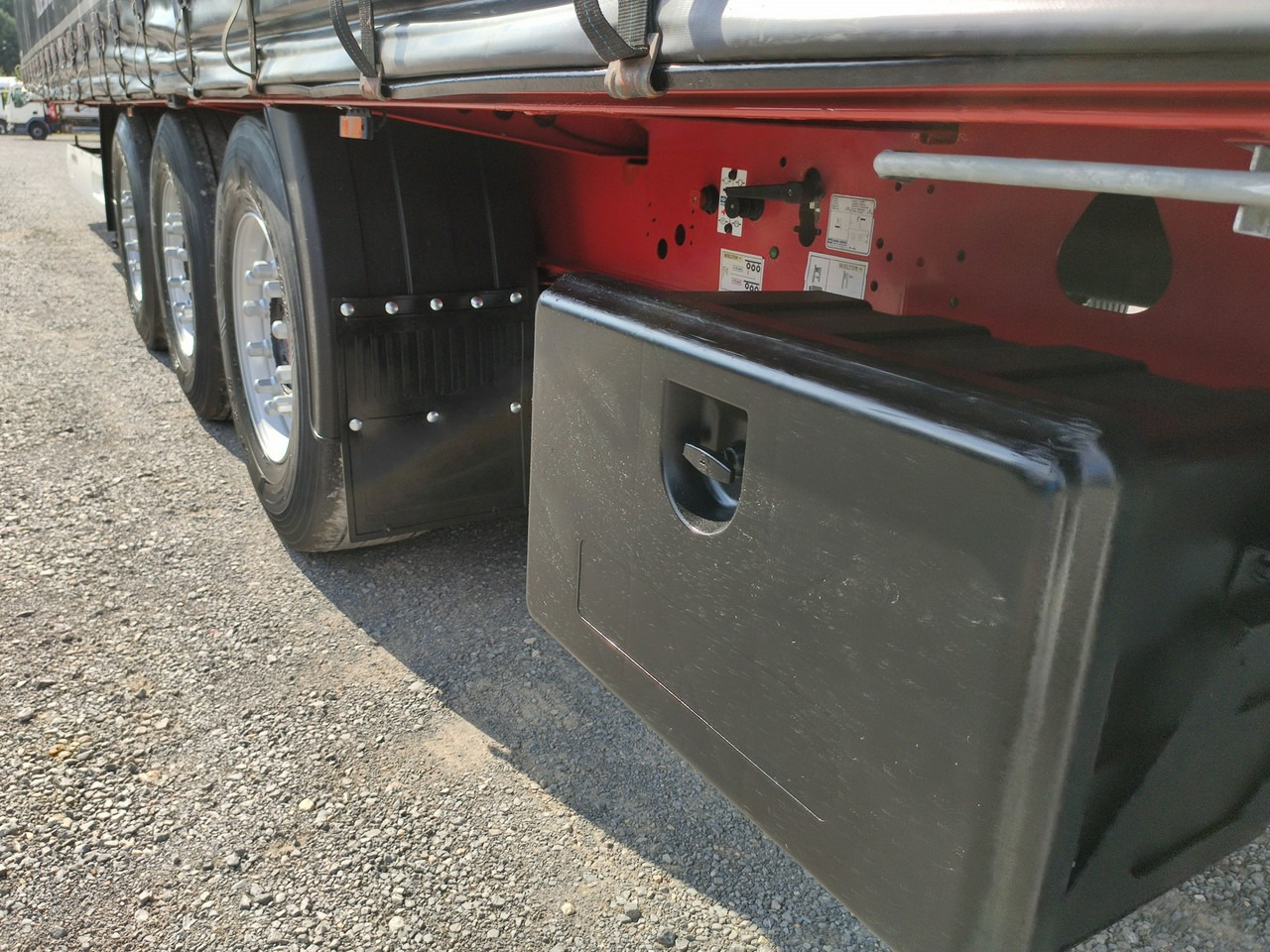 Semirremolque lona Wielton Standart Osie Saf Oś Podnoszona Super Stan: foto 23