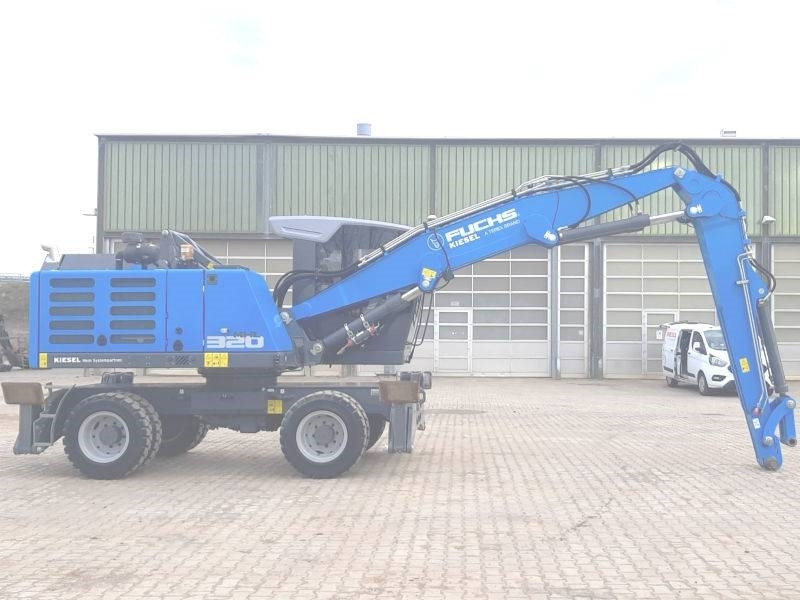 Fuchs MHL 320 F - Manipulador de materiales: foto 4 Fuchs MHL 320 F - Manipulador de materiales: foto 4