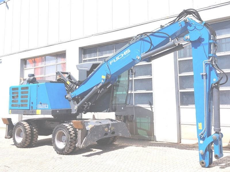 Fuchs MHL 320 F - Manipulador de materiales: foto 4 Fuchs MHL 320 F - Manipulador de materiales: foto 4