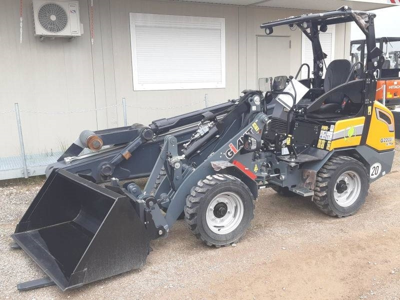 Giant G 2200 E X-Tra Elektro - Minicargadora: foto 2 Giant G 2200 E X-Tra Elektro - Minicargadora: foto 2