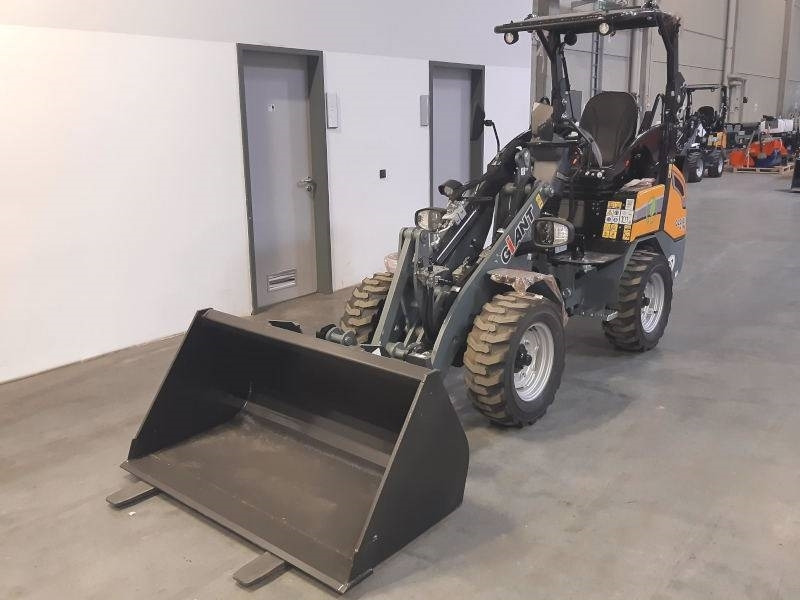 Giant G 2200 E X-Tra Elektro / electric - Minicargadora: foto 3 Giant G 2200 E X-Tra Elektro / electric - Minicargadora: foto 3