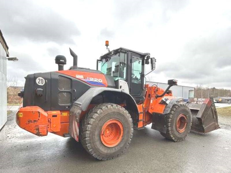 Hitachi ZW 220-6 - Cargadora de ruedas: foto 4 Hitachi ZW 220-6 - Cargadora de ruedas: foto 4