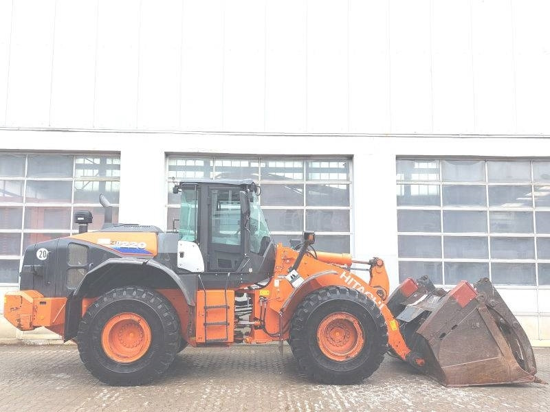 Hitachi ZW 220-6 - Cargadora de ruedas: foto 5 Hitachi ZW 220-6 - Cargadora de ruedas: foto 5