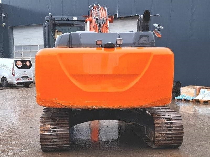 Hitachi ZX 210 LC-6 - Excavadora de cadenas: foto 5 Hitachi ZX 210 LC-6 - Excavadora de cadenas: foto 5