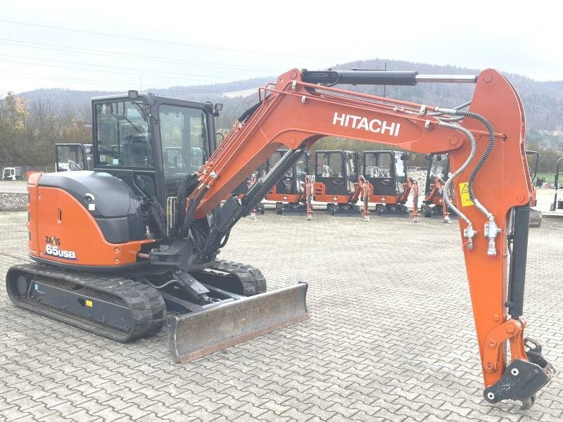 Hitachi ZX 65 USB-6 - Miniexcavadora: foto 4 Hitachi ZX 65 USB-6 - Miniexcavadora: foto 4