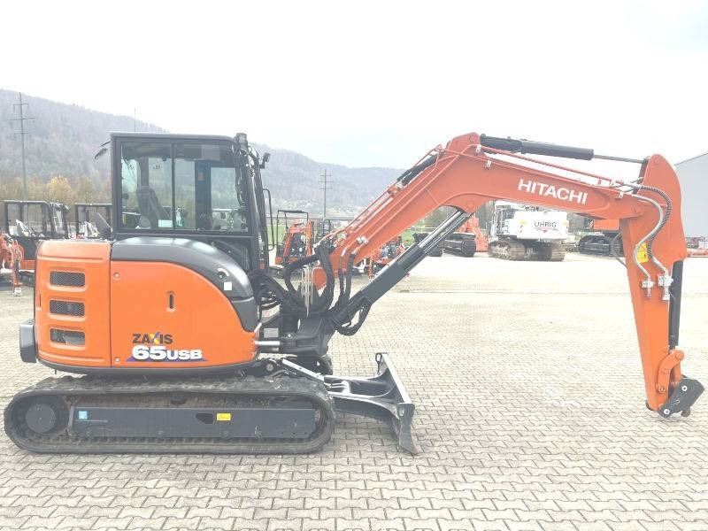 Hitachi ZX 65 USB-6 - Miniexcavadora: foto 5 Hitachi ZX 65 USB-6 - Miniexcavadora: foto 5