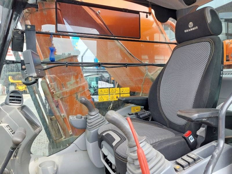 Excavadora de cadenas Hitachi ZX 890 LCH-6: foto 13 Excavadora de cadenas Hitachi ZX 890 LCH-6: foto 13