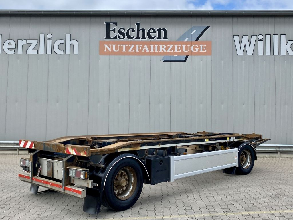 Hüffermann HN-AV 001 Außenrollen Abrollcontainer HU02/2026 - Remolque multilift/ Portacontenedores de cadenas: foto 4 Hüffermann HN-AV 001 Außenrollen Abrollcontainer HU02/2026 - Remolque multilift/ Portacontenedores de cadenas: foto 4