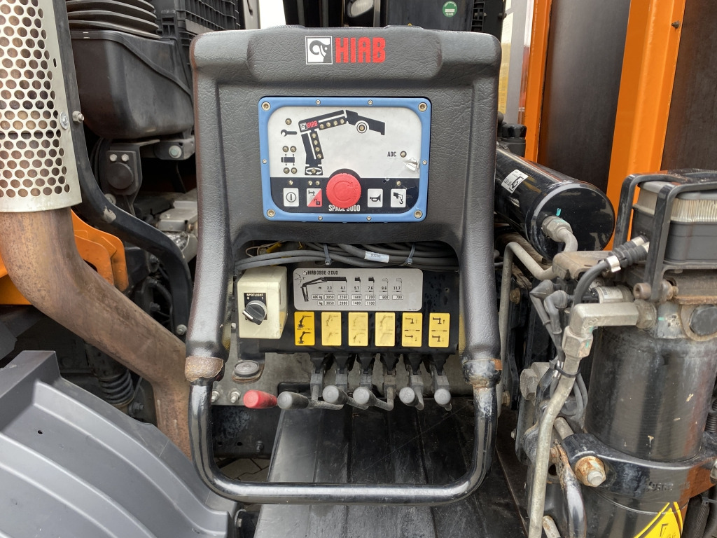 MAN TGM 15.290 4x2 BL / HIAB Faltkran - Camión caja abierta, Camión grúa: foto 2 MAN TGM 15.290 4x2 BL / HIAB Faltkran - Camión caja abierta, Camión grúa: foto 2