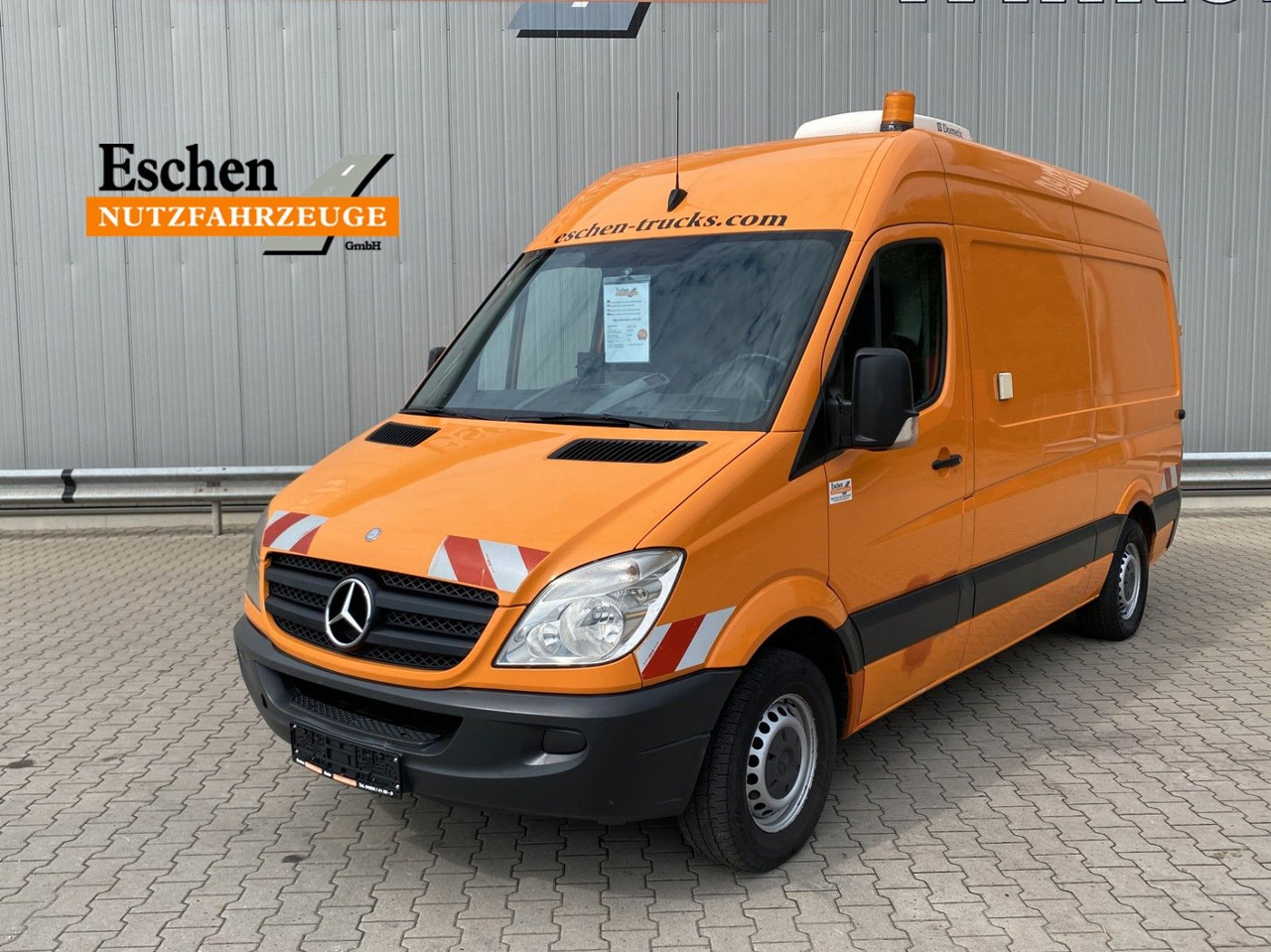 Mercedes-Benz 315 CDI Kamerawagen| PC-Setup*Standklima*RFK*AHK - Furgón: foto 1 Mercedes-Benz 315 CDI Kamerawagen| PC-Setup*Standklima*RFK*AHK - Furgón: foto 1