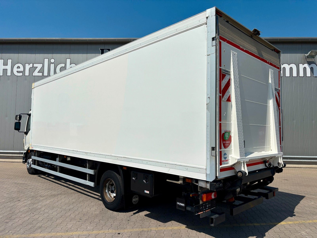 Volvo FL 250|CarrierSupra1250MT*Diesel/Netz*LBW 2.0to. - Camión frigorífico: foto 3 Volvo FL 250|CarrierSupra1250MT*Diesel/Netz*LBW 2.0to. - Camión frigorífico: foto 3