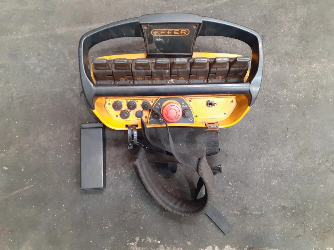 Grúa Effer 100 - 3S - Grúa para camión para Camión: foto 5 Grúa Effer 100 - 3S - Grúa para camión para Camión: foto 5