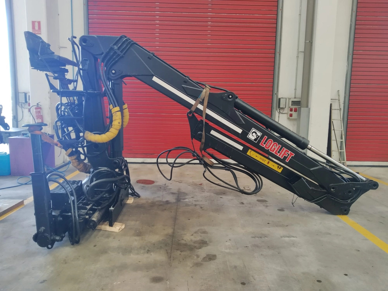Grúa LOGLIFT 120S79R - Grúa para camión para Camión: foto 2 Grúa LOGLIFT 120S79R - Grúa para camión para Camión: foto 2