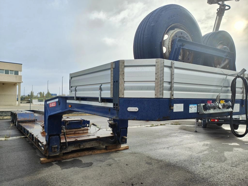 Semirremolque 4 ejes 4T8A - Semirremolque góndola rebajadas: foto 2 Semirremolque 4 ejes 4T8A - Semirremolque góndola rebajadas: foto 2