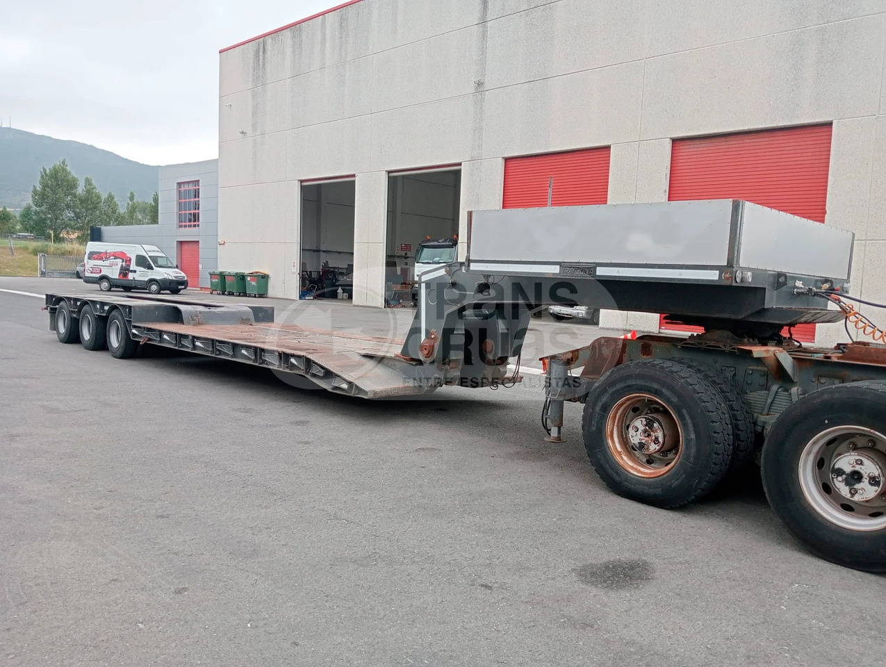 Semirremolque cama rebajado Traylona GP3BMA 13T - Semirremolque góndola rebajadas: foto 3 Semirremolque cama rebajado Traylona GP3BMA 13T - Semirremolque góndola rebajadas: foto 3