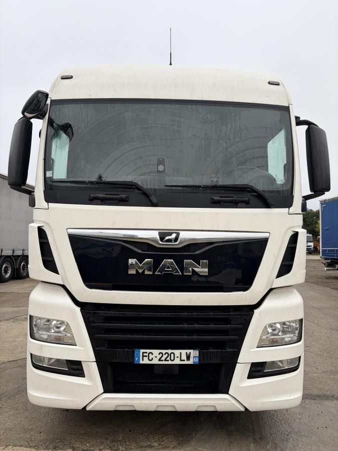 MAN TGX 18.460 - Cabeza tractora: foto 2 MAN TGX 18.460 - Cabeza tractora: foto 2