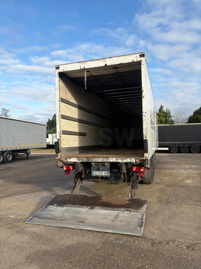 Semirremolque caja cerrada Fruehauf: foto 8