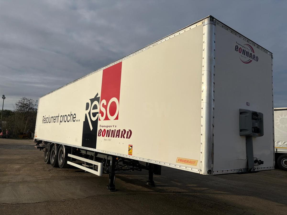 Fruehauf - Semirremolque caja cerrada: foto 1 Fruehauf - Semirremolque caja cerrada: foto 1