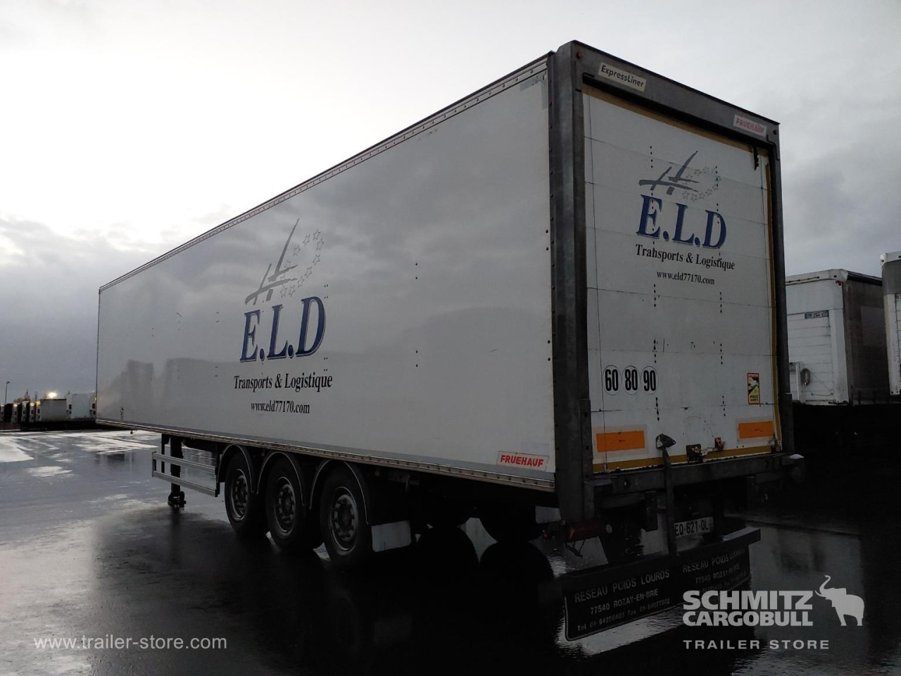 FRUEHAUF Dryfreight Standard Roller shutter door - Semirremolque caja cerrada: foto 2 FRUEHAUF Dryfreight Standard Roller shutter door - Semirremolque caja cerrada: foto 2